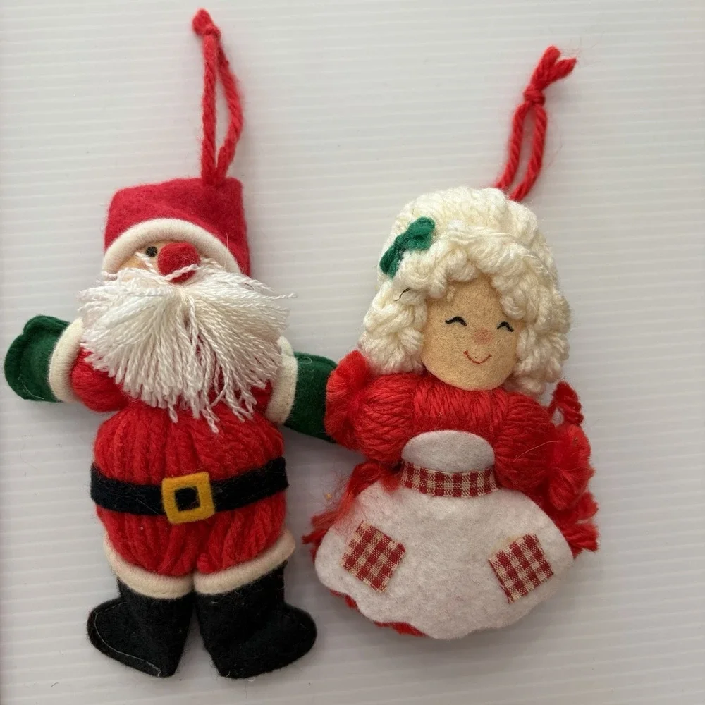 Vintage Handmade Yarn Mr. & Mrs. Clause Christmas Ornament Set Of 2